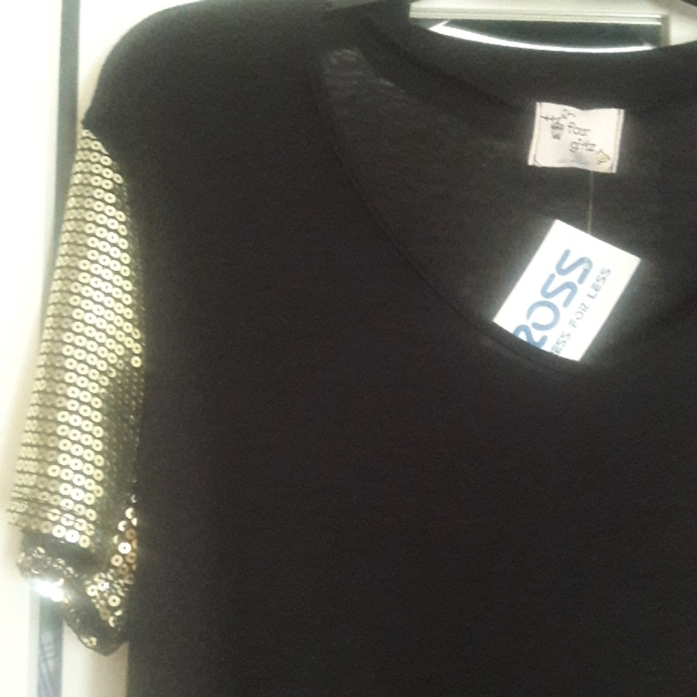 Sequenced T-shirt Top